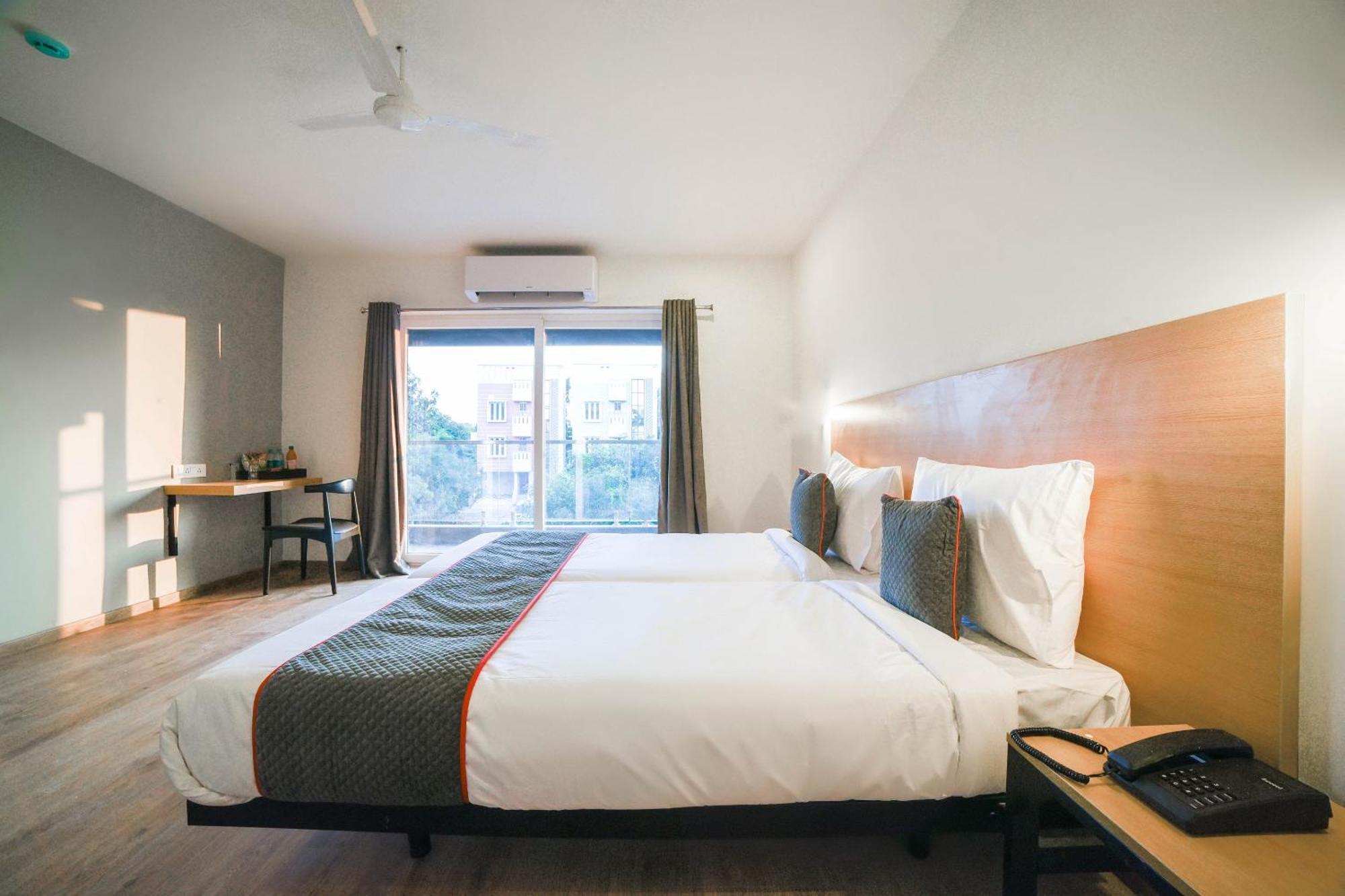 Townhouse 211 Laguna Ecr Near Juhu Beach Τσενάι Εξωτερικό φωτογραφία